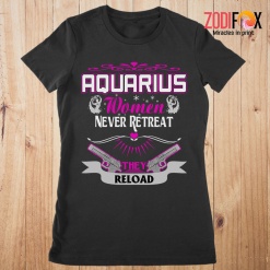 wonderful Aquarius Women Never Retreat Premium T-Shirts