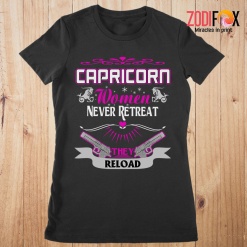 great Capricorn Women Never Retreat Premium T-Shirts