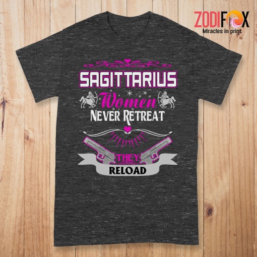 hot Sagittarius Women Never Retreat Premium T-Shirts