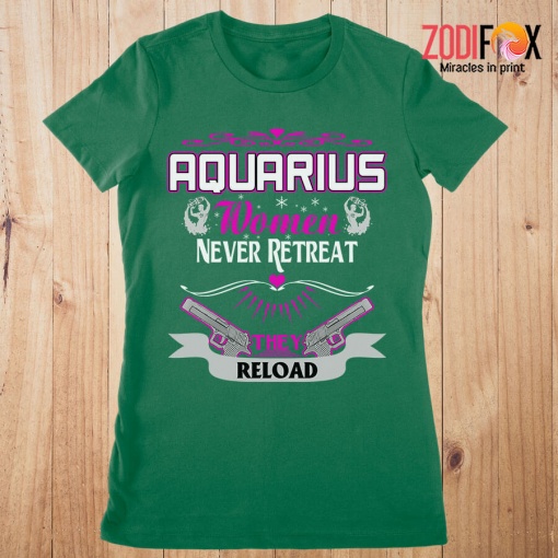 funny Aquarius Women Never Retreat Premium T-Shirts