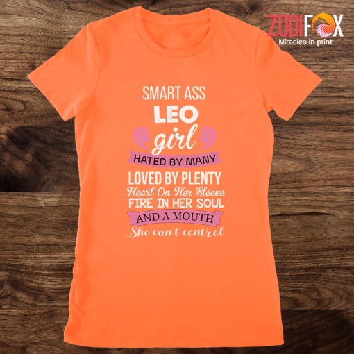 best She Can't Control Leo Premium T-Shirts