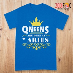 awesome Queens Are Born As Aries Premium T-Shirts