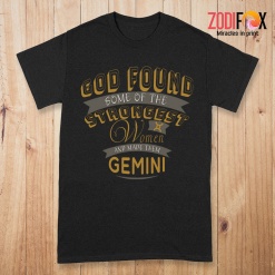 nice The Strongest Women Gemini Premium T-Shirts