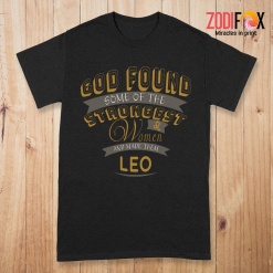 awesome The Strongest Women Leo Premium T-Shirts