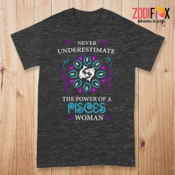 best The Power Of A Pisces Woman Premium T-Shirts