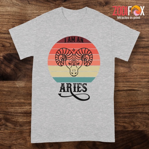 great I Am An Aries Person Premium T-Shirts