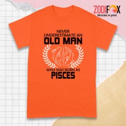 the Best Who Was Born As Pisces Premium T-Shirts