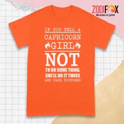 great A Capricorn Girl Not To Do Something Premium T-Shirts