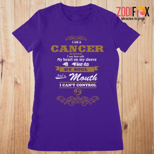 meaningful I Am Cancer Woman Premium T-Shirts