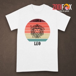 unique I Am A Leo Person Premium T-Shirts