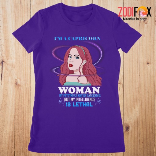 lively I'm A Capricorn Woman Premium T-Shirts